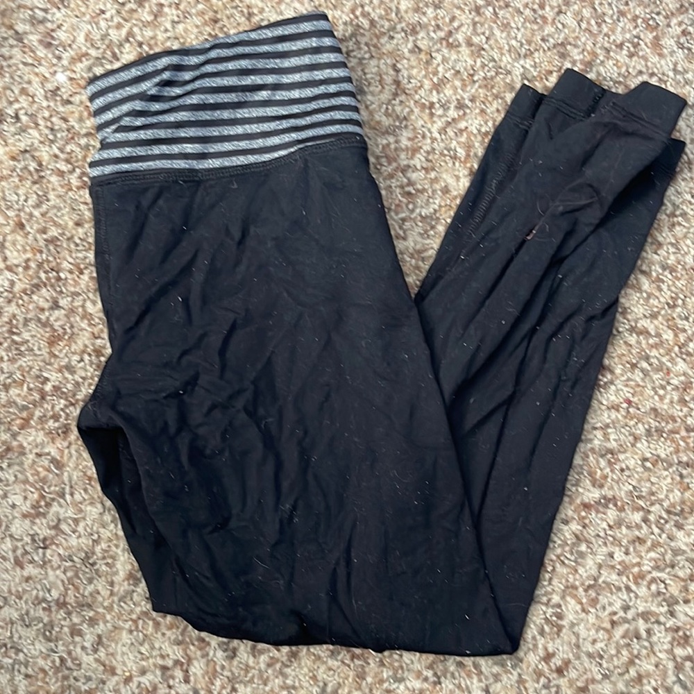 Athletic leggings